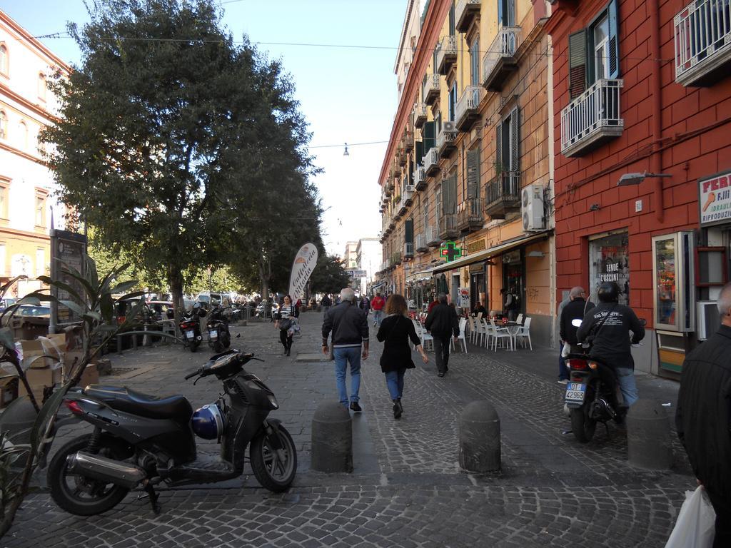 B&B Ingiropernapoli Exterior foto