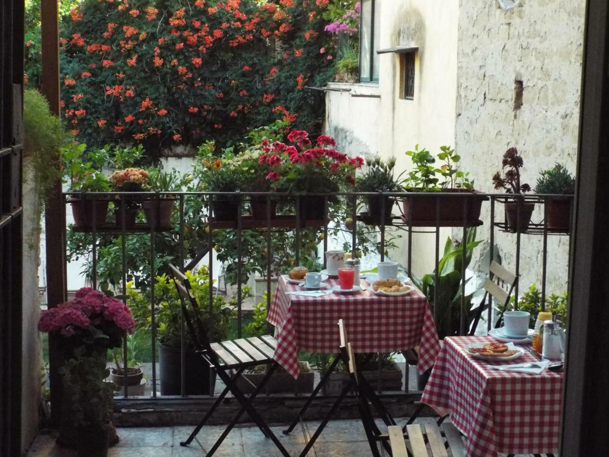 B&B Ingiropernapoli Exterior foto